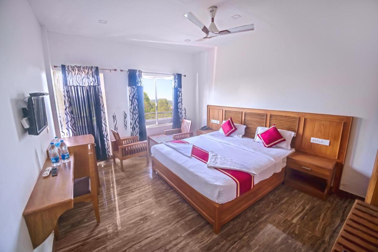 Princess De Munnar - 3 Star Hotel トリバンドラム エクステリア 写真