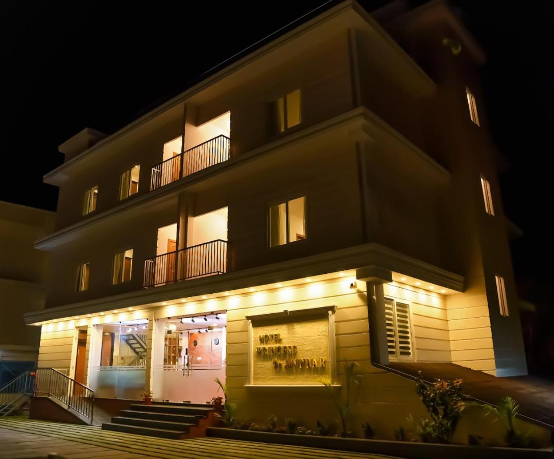 Princess De Munnar - 3 Star Hotel トリバンドラム エクステリア 写真