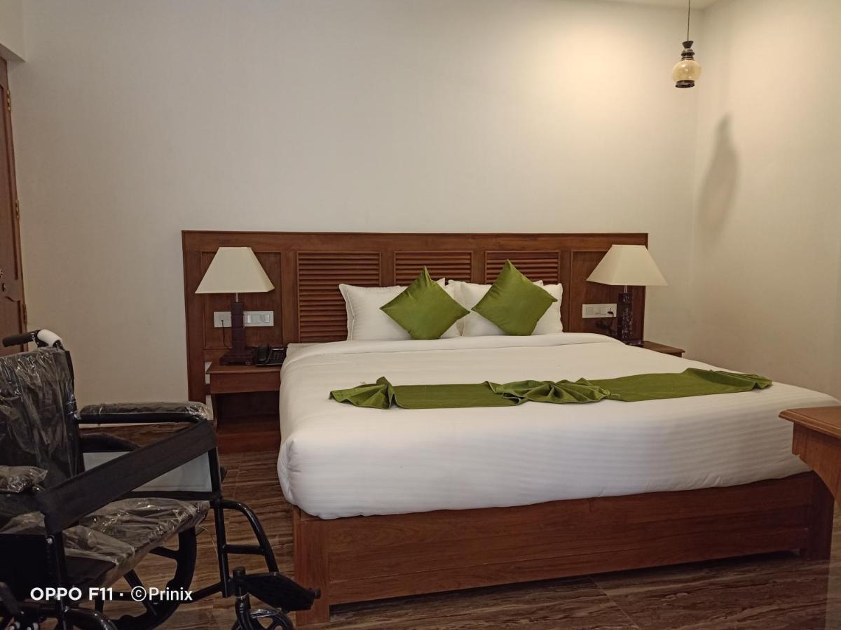Princess De Munnar - 3 Star Hotel トリバンドラム エクステリア 写真